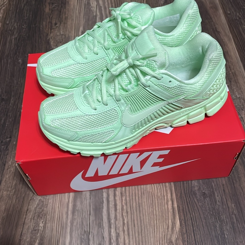 Nike Vomero - Picture 10 of 10